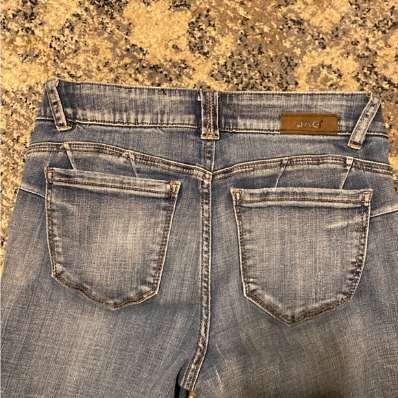 High Rise Jag Skinny Jeans Size 8 - Picture 6 of 11